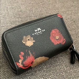 Coach Card Zip Around Wallet